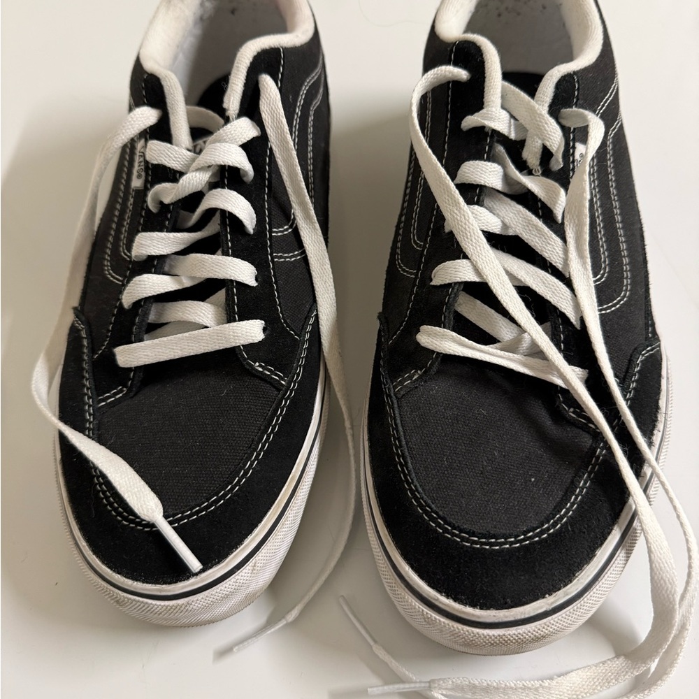 Vans Men's Black and White Canvas Sneakers - Picture 2 of 7